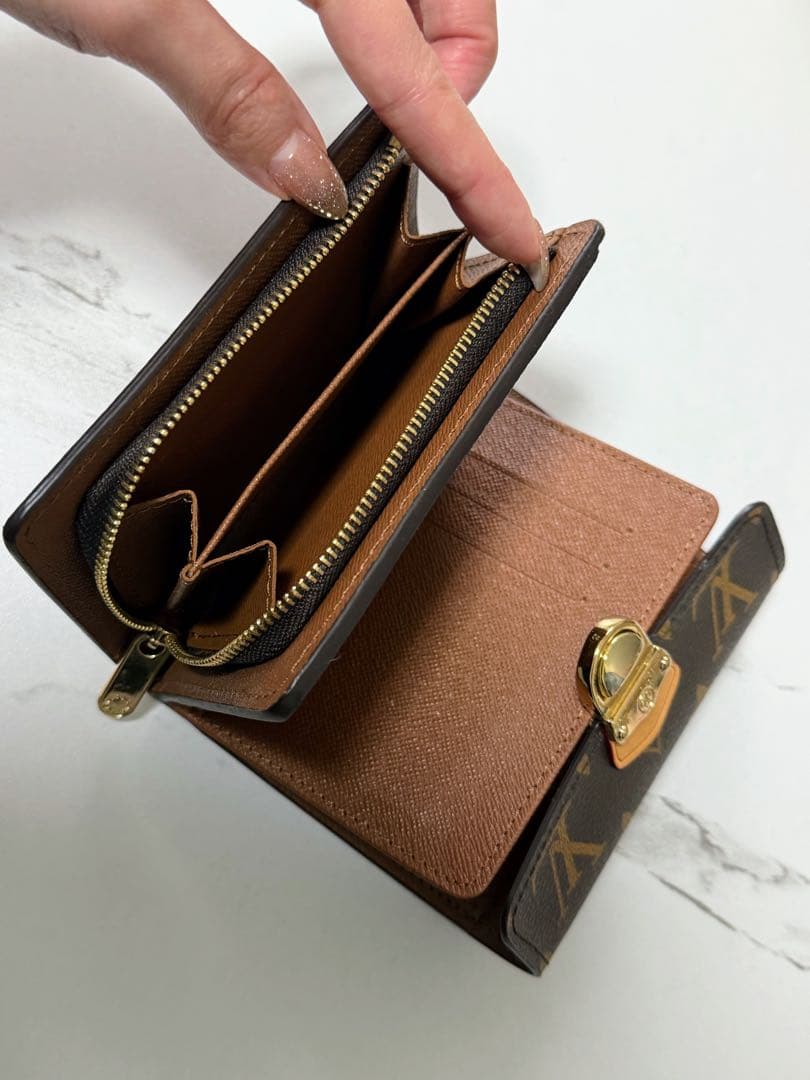 【1点限り】LOUIS VUITTON 二つ折り財布 ブラウン