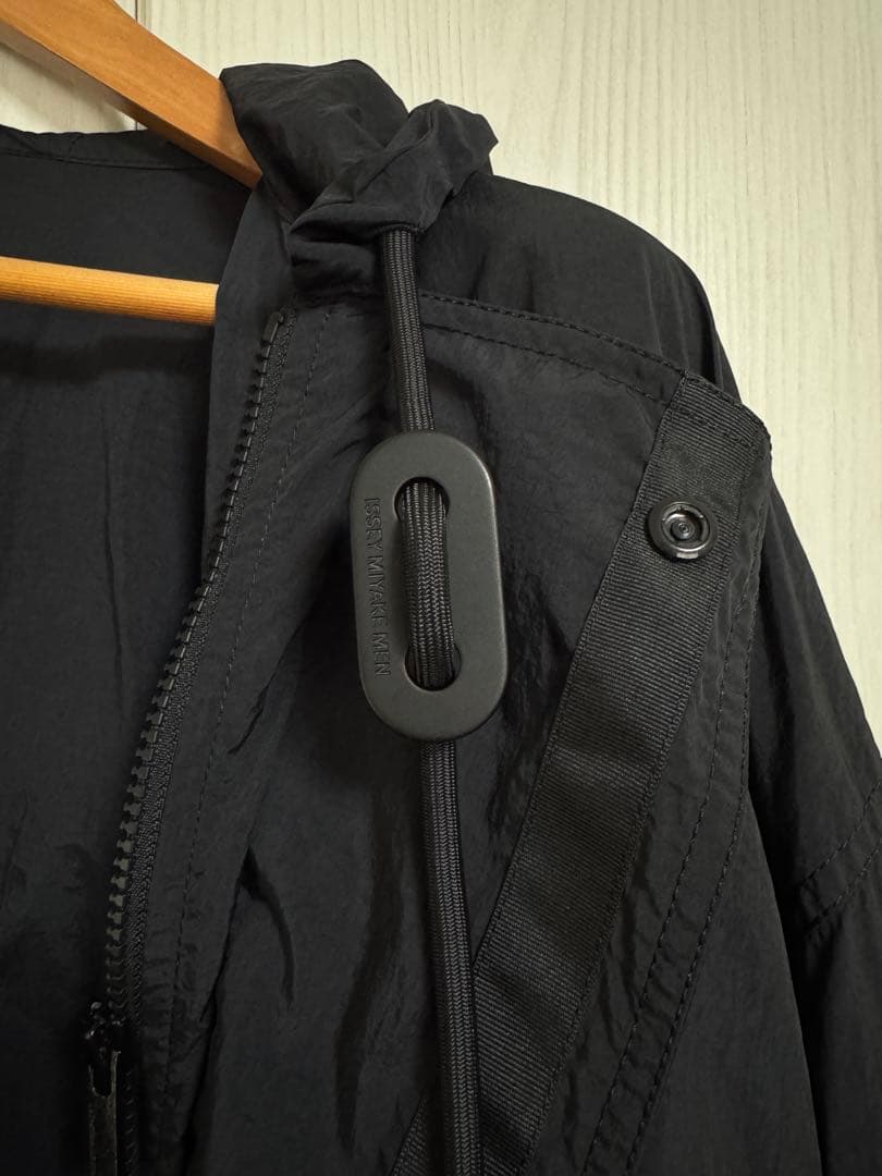 ISSEY MIYAKE MEN フード付き ブラックモッズコート