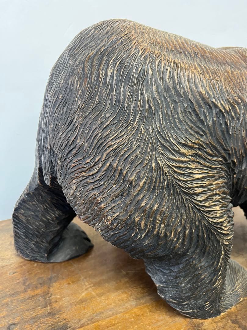 クマの彫刻　木彫　オブジェ