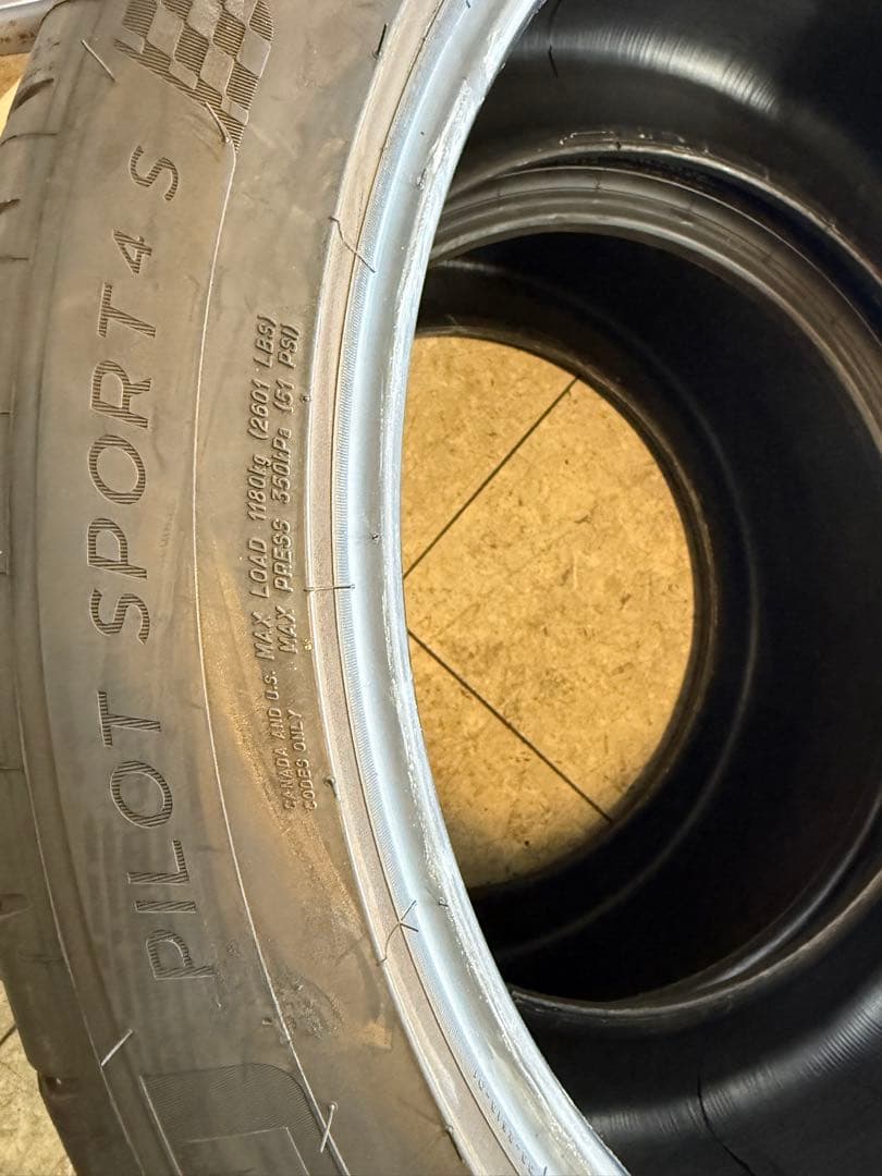新車外し タイヤ ミシュラン 285/40R22 325/35R22 MOタイヤ