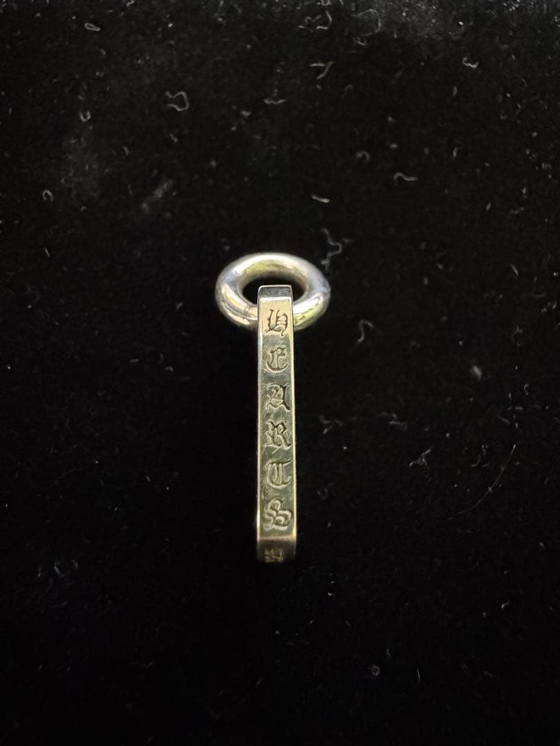 Chrome Hearts タイニー カットアウト クロス ドッグタグ