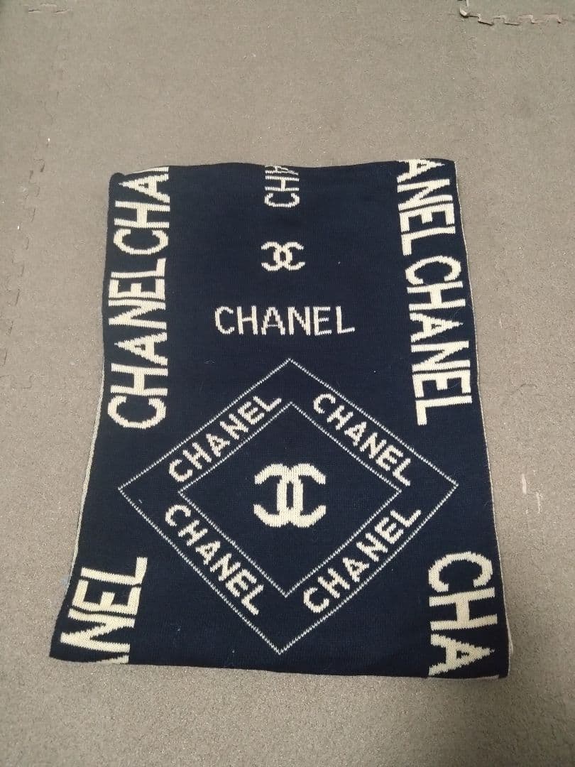 CHANEL ロゴマフラー ブラック ホワイト