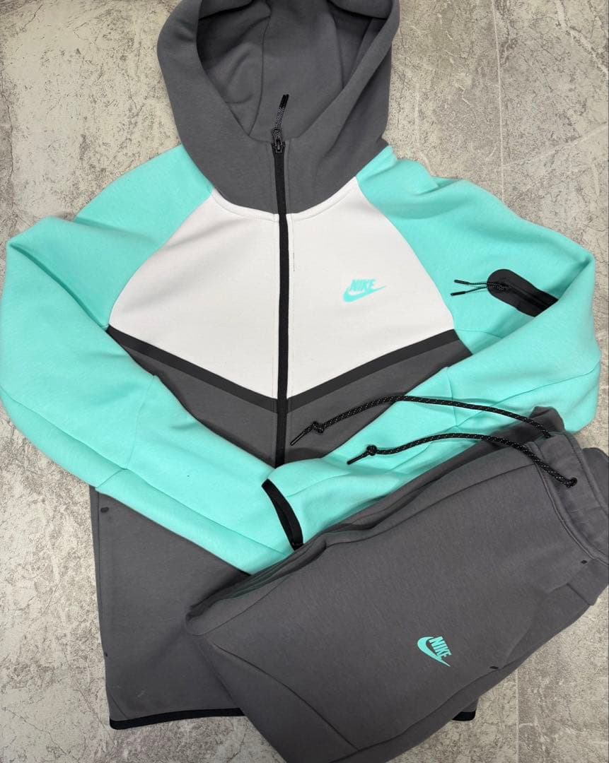 NIKE テックフリース　S 上下セットアップ