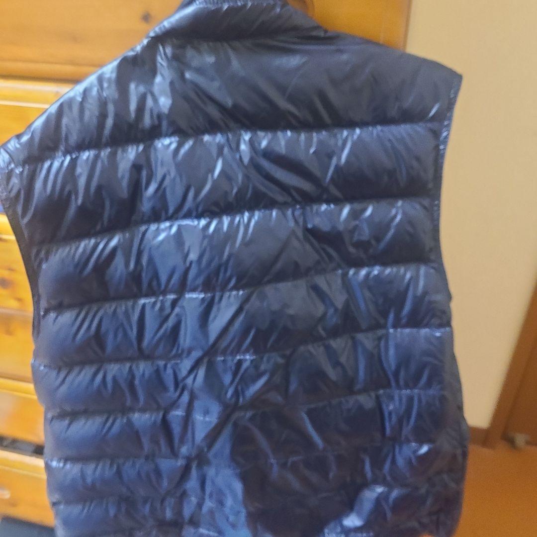 Moncler ネイビー ダウンベスト
