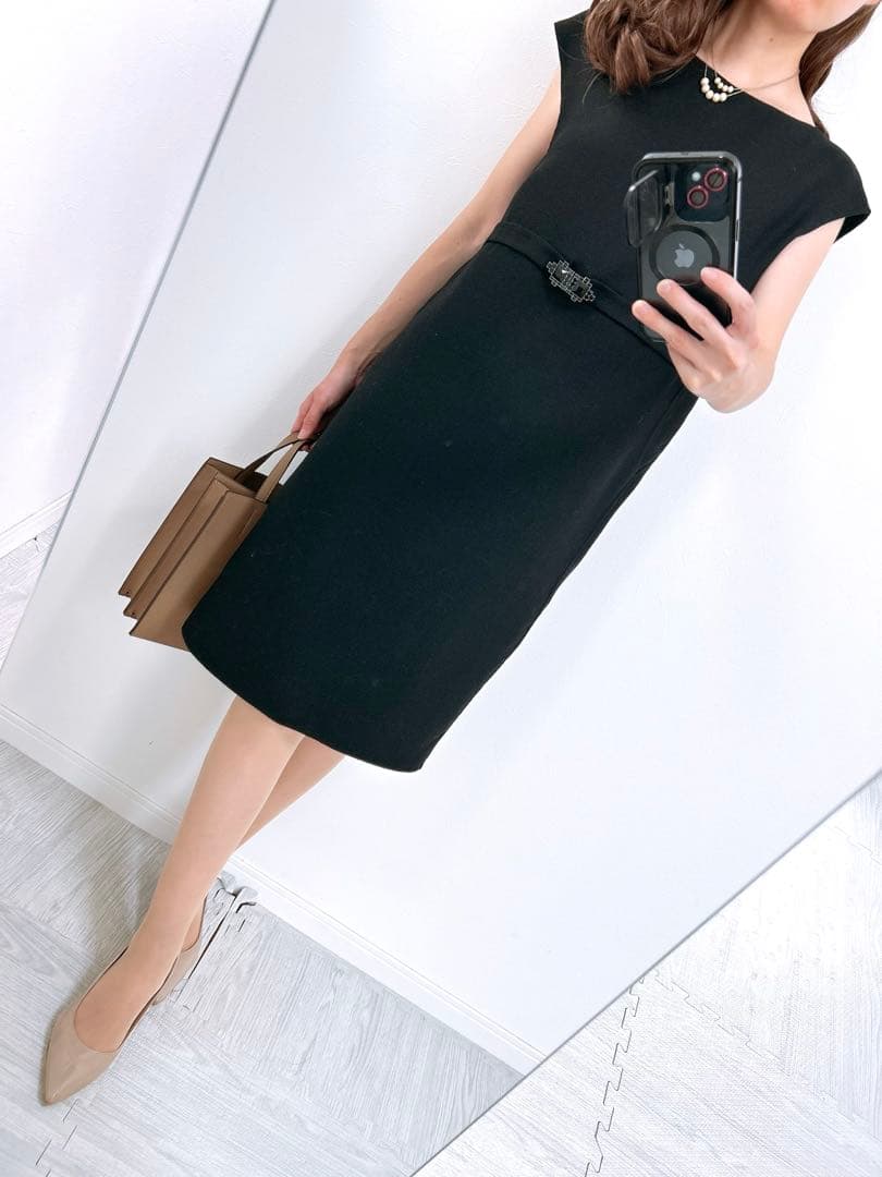【美品✨】定価60,000円❤️アドーア✨サイズ36✨ウエストビジューワンピース