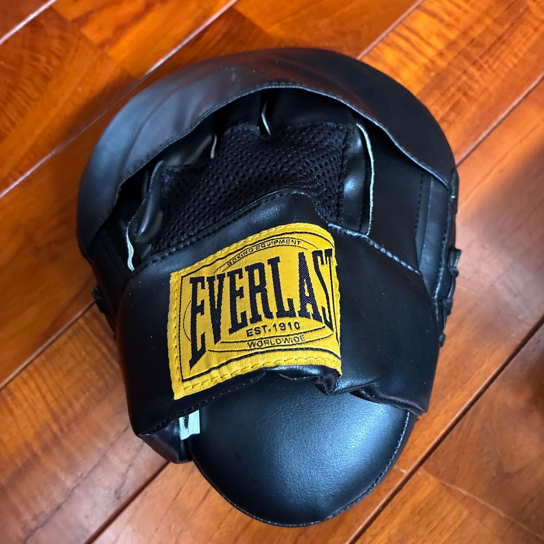 EVERLAST ブラック ヘッドギア　パンチングミット　再値下げ