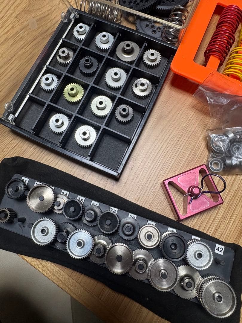 RCカー用パーツセット（モーター、ギア、スプリングなどetc）