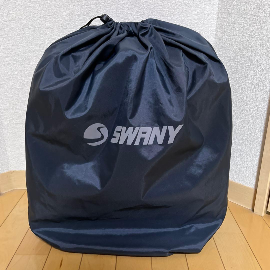 スワニーキャリーバッグ　旅行 機内持ち込み 南京錠2個付き 4輪