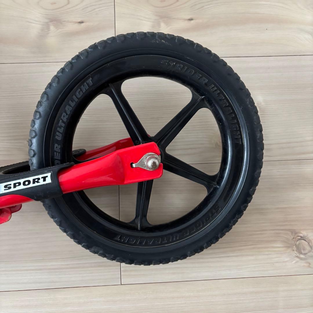 STRIDER スポーツ バランスバイク 赤 12インチ