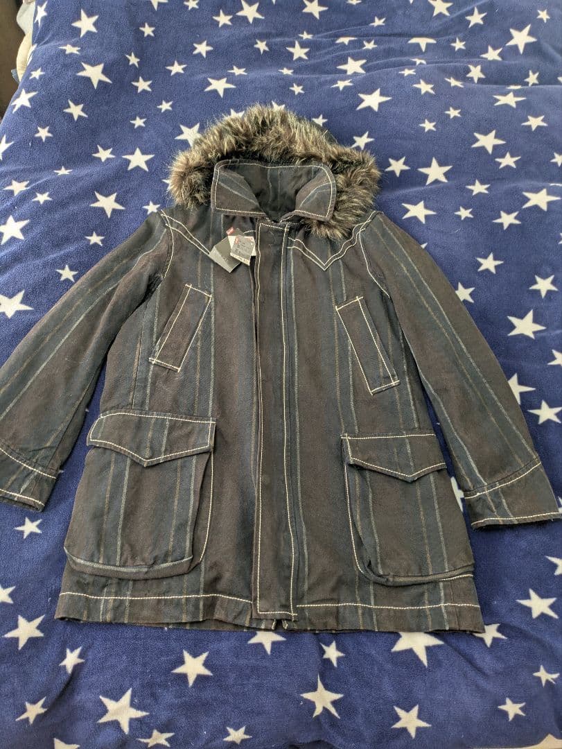 【未使用品】リーバイス　Levi‘s　フード・ライナー付きダークブルーコート