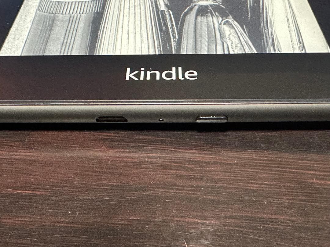 Kindle Paperwhite 第10世代 本体のみ＋ケース