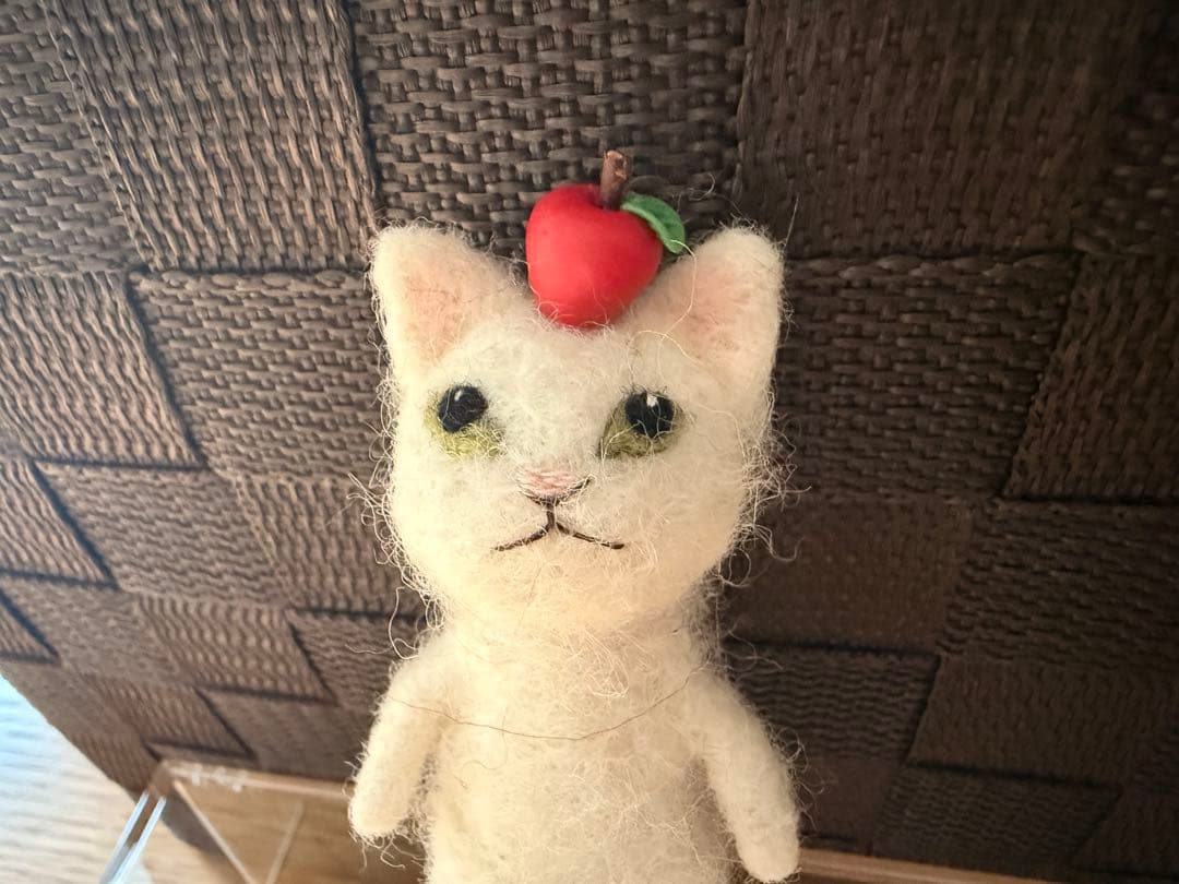 ⭐︎送料無料⭐︎MTK SHEEPさん 羊毛フェルト 白猫　ボール