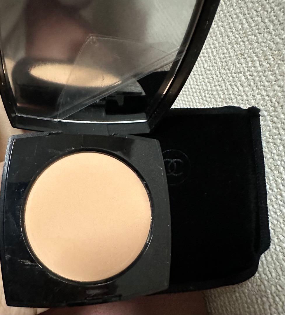 CHANEL LES BEIGES ヘルシー グロウ パウダー B10 12g