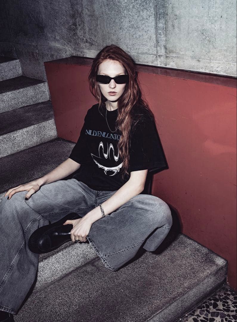 NIL DUE/NIL UN Tシャツ