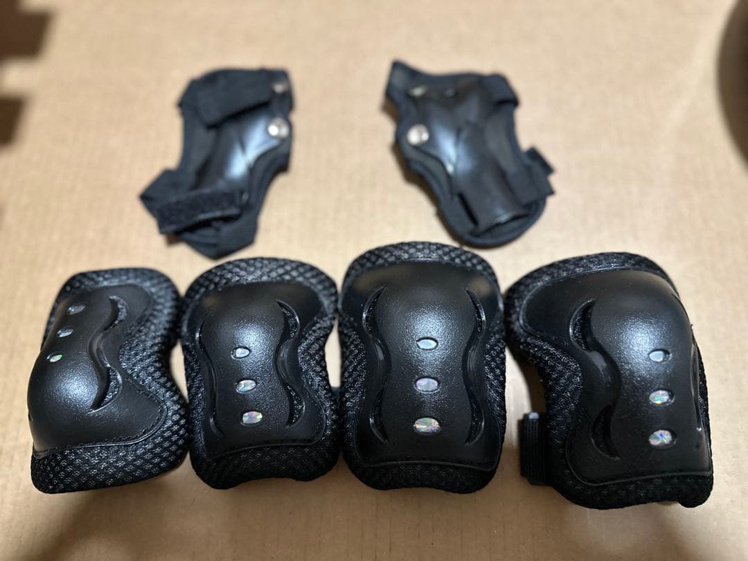 ストライダー　12インチ　ピンク　ヘルメット&プロテクターセット