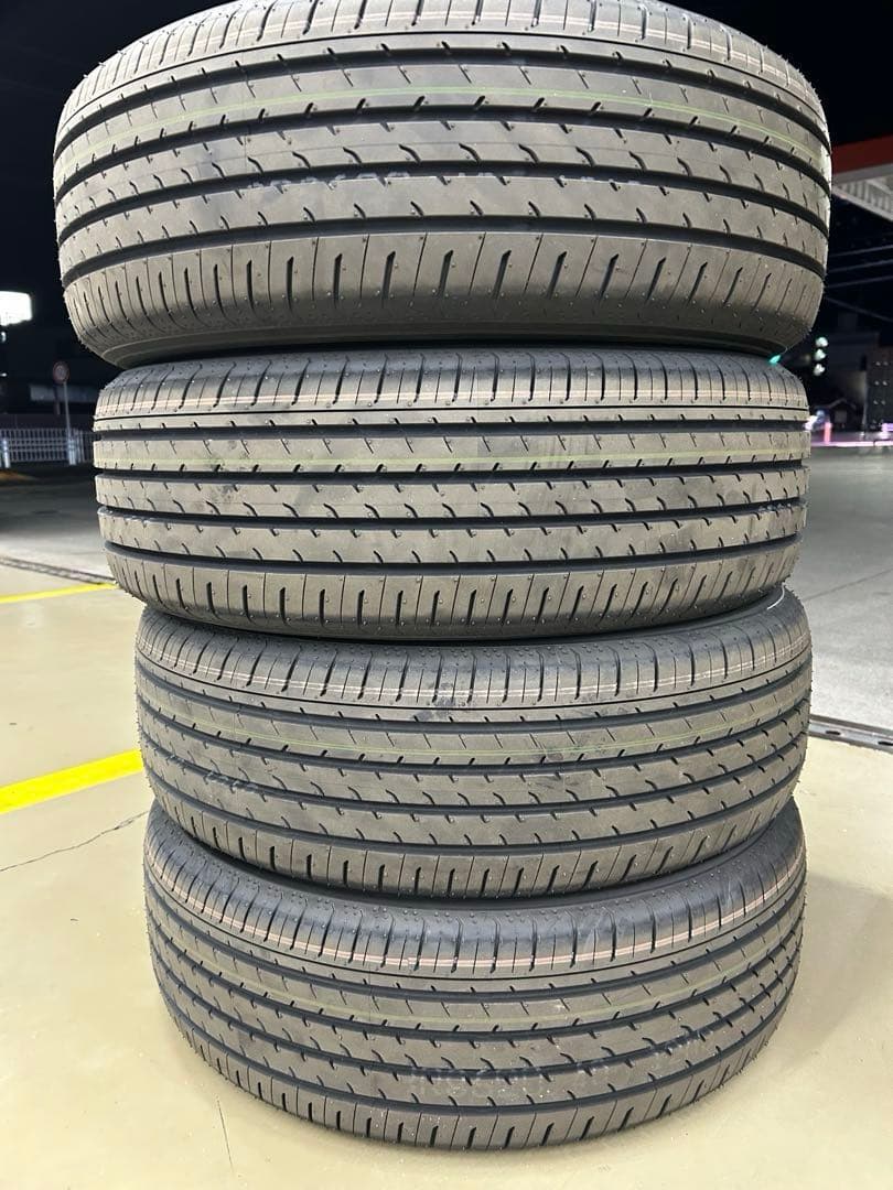 新車外し　225/60R18 ヨコハマ　アルファード　純正　タイヤ　2026年