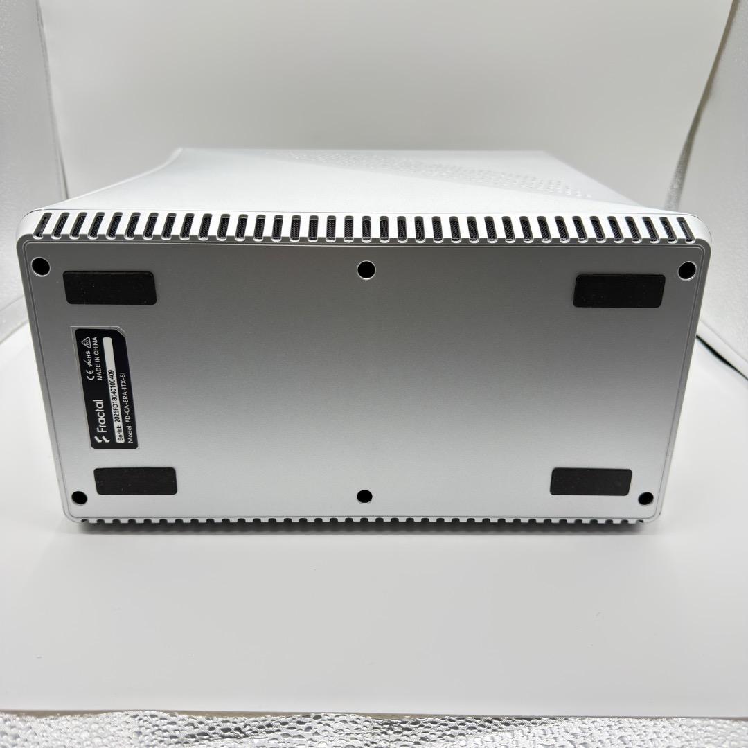 【美品】 Fractal Era ITX Computer case 木目パネル