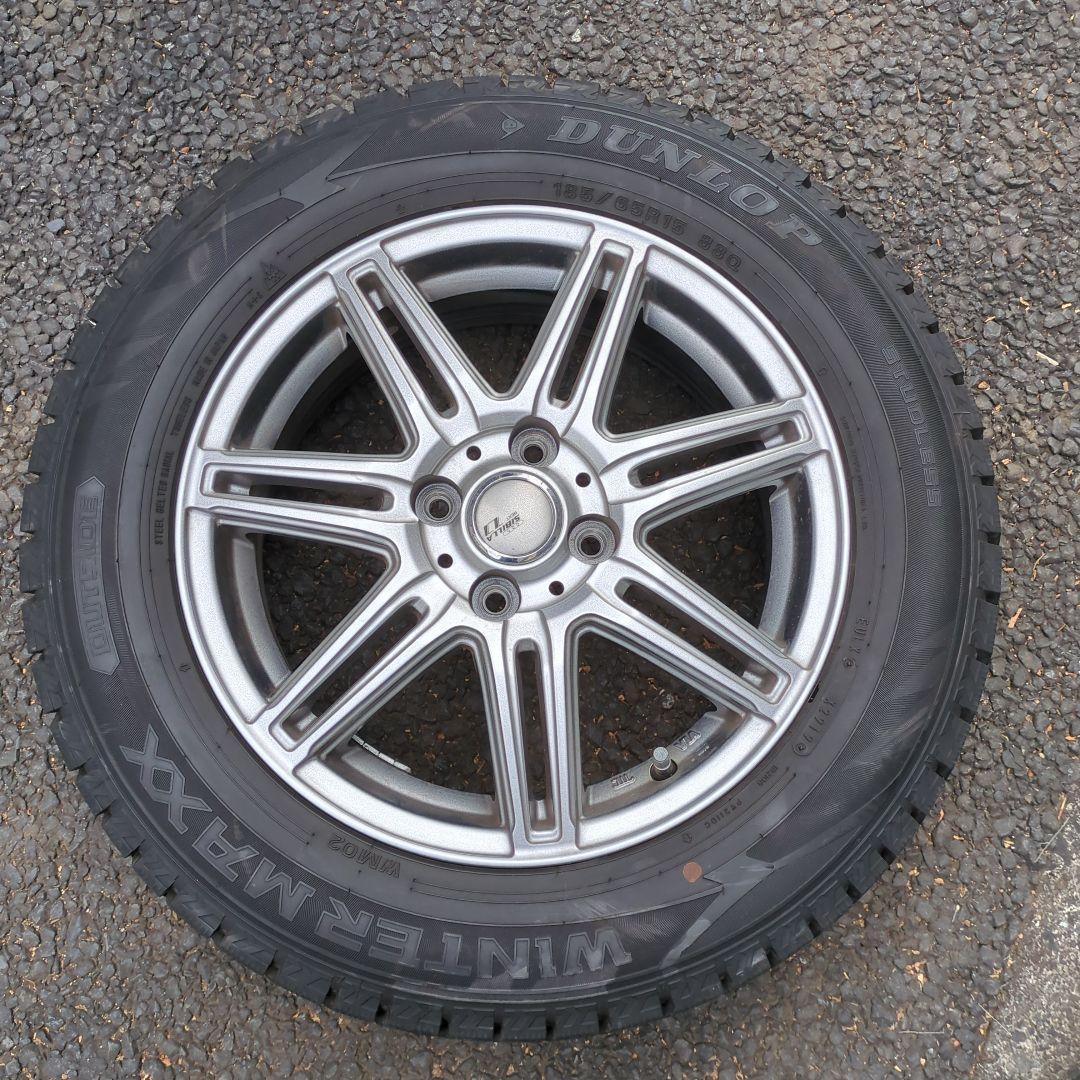 ダンロップスタッドレスタイヤ、ホイール付き4本　ホンダフリードDBA-GB３用