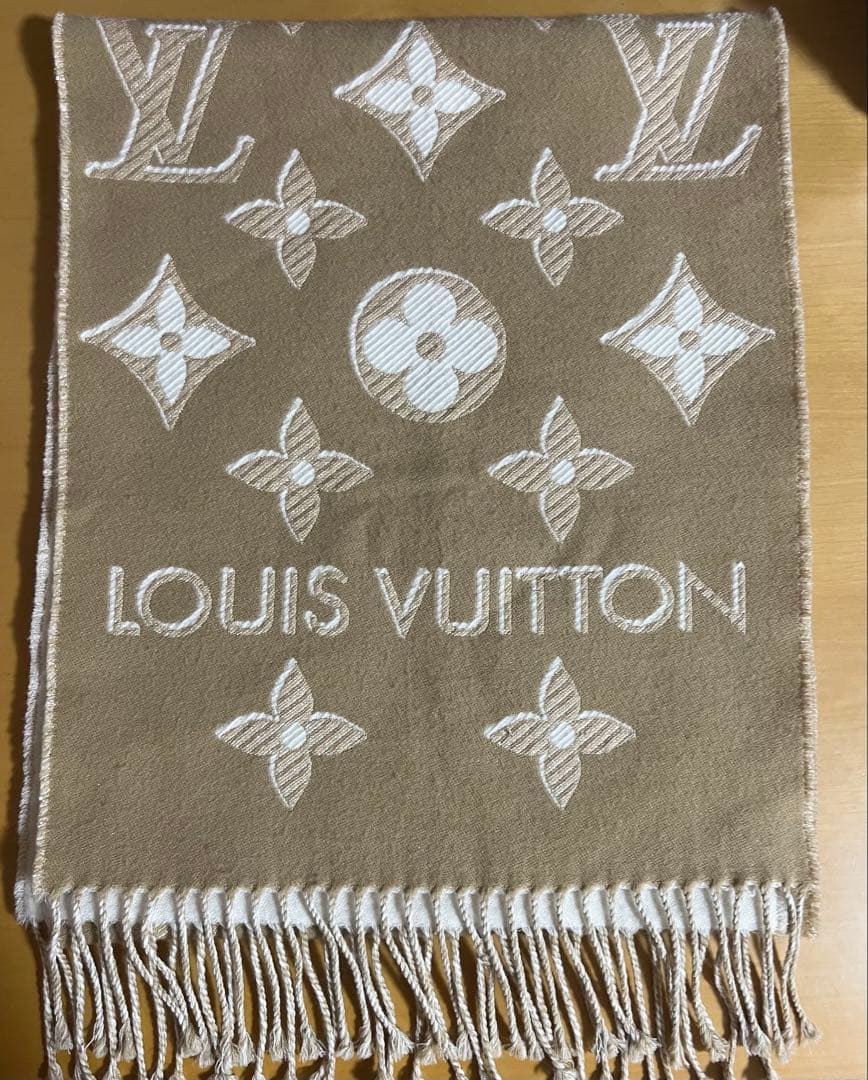 LOUIS VUITTON マフラー　レディース （箱無し）