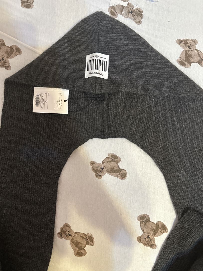 新品未使用タグ付き　Herlipto Knit Hooded Stole