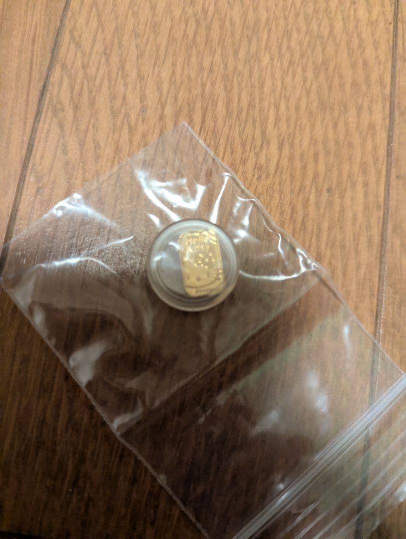 ハローキティ　ゴールドバー　24金　1g