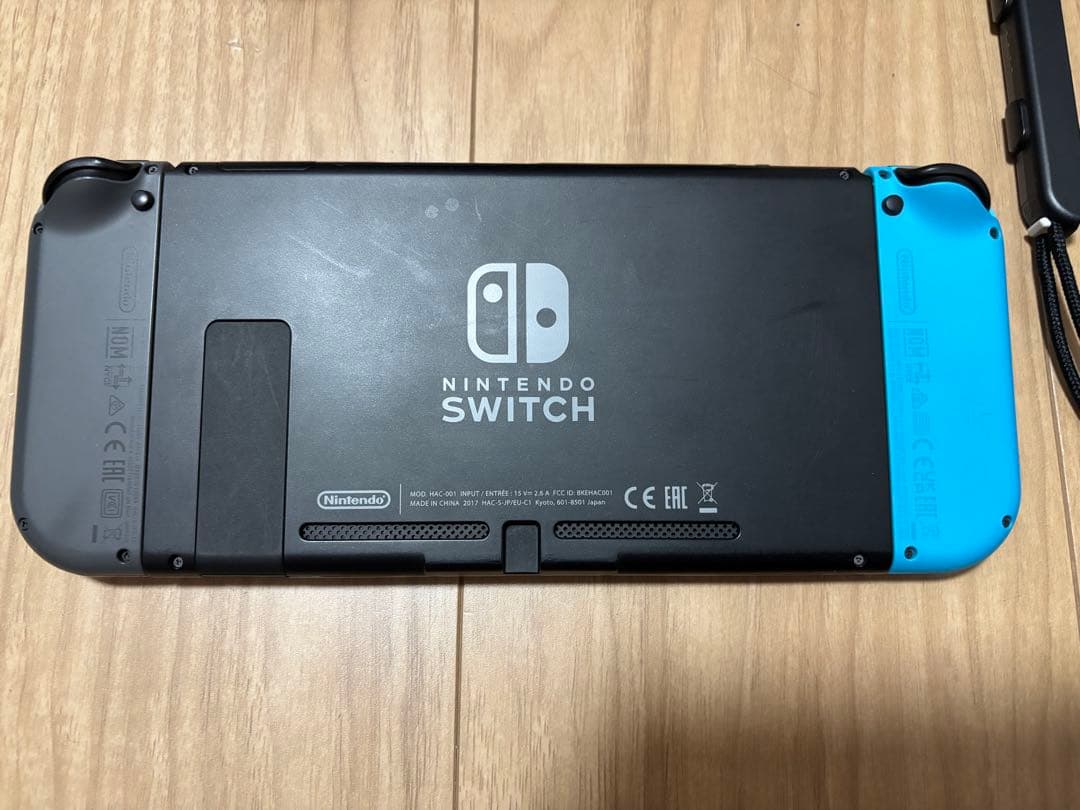 Nintendo Switch 本体 付属品付き　グレー/青