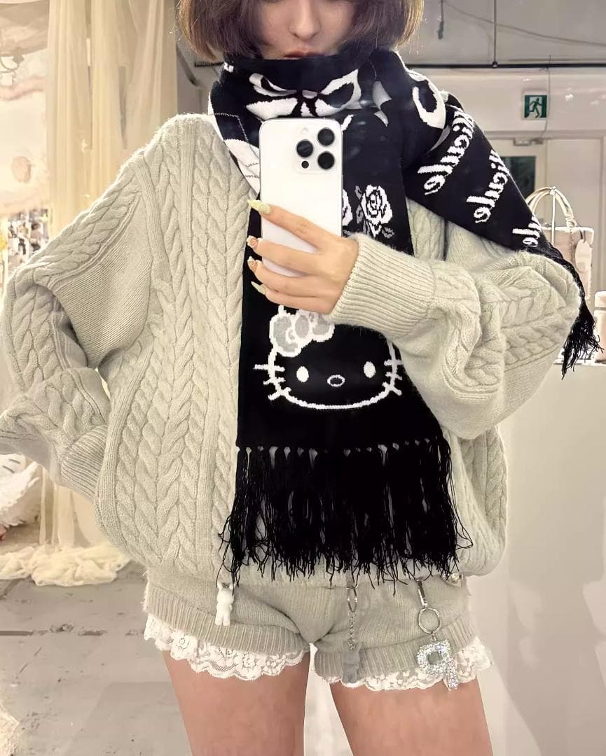 PELLICULE HELLOKITTY hug knit muffler 黒
