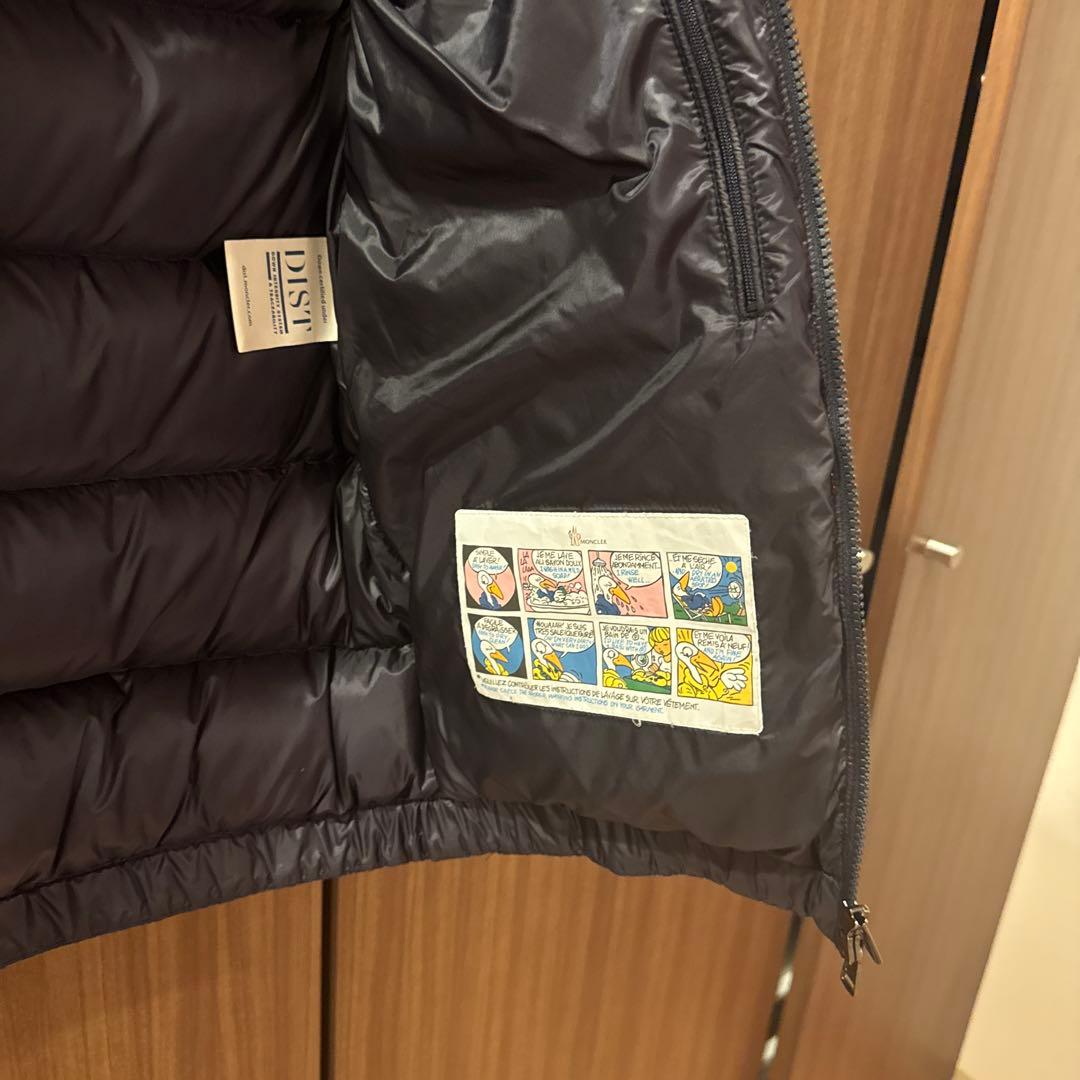 Moncler ネイビーダウンベスト