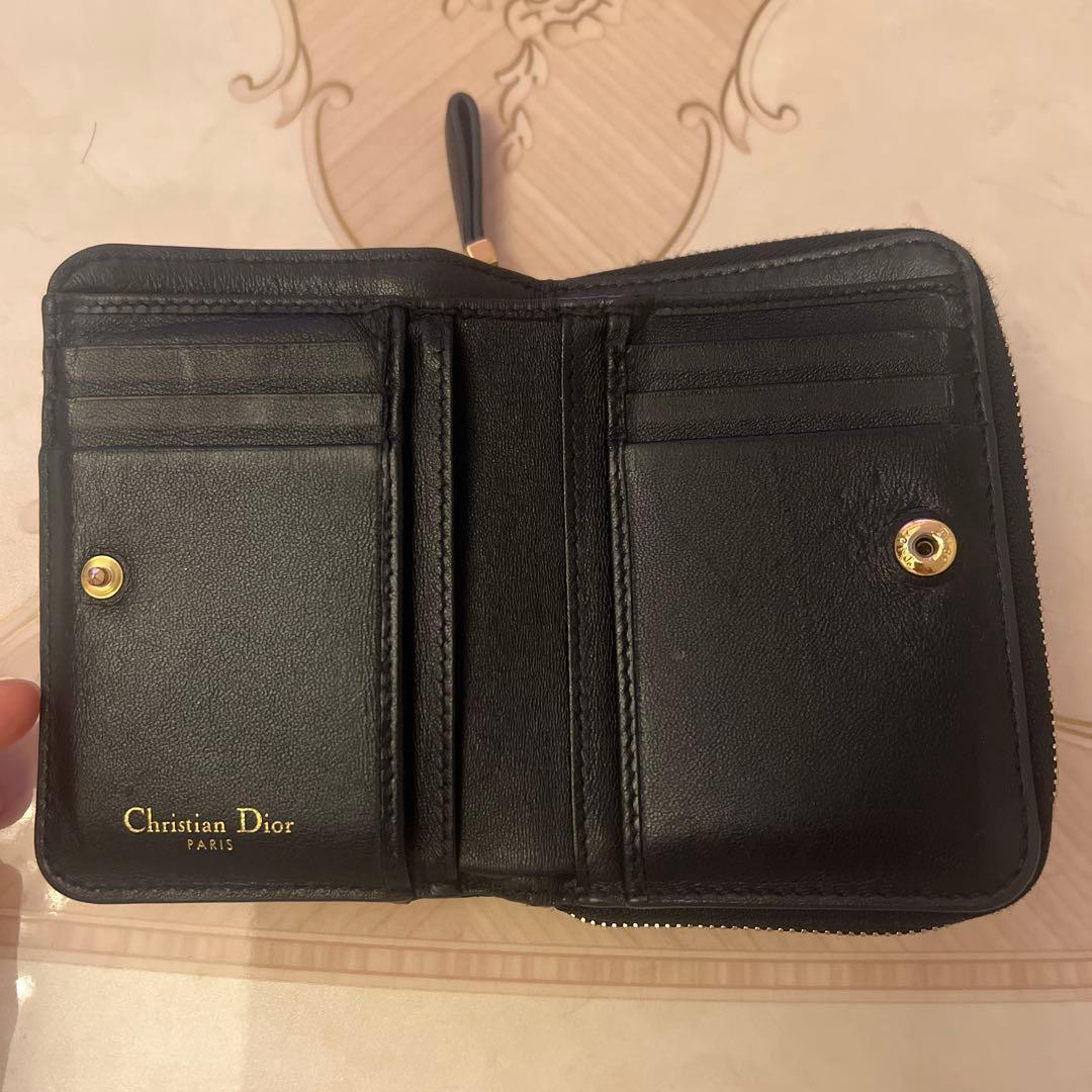 Dior Caro Scarlet ウォレット　カナージュ カーフスキン