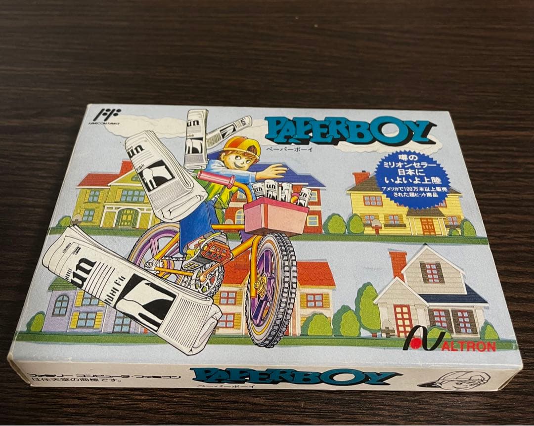 ファミコン　中古カセット　ペーパーボーイ　箱　説明書付き　PAPER BOY