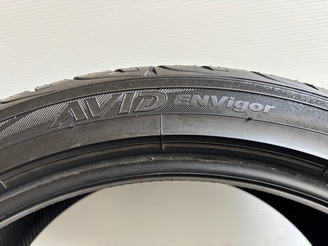 ①【国産バリ溝・送料無料‼️】 235/40r19 ヨコハマAVID エンビガー