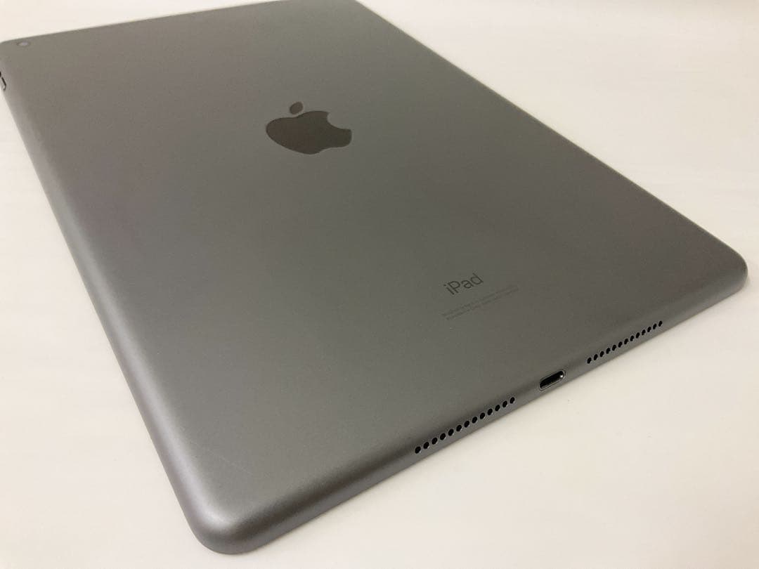【BT87％】iPad 第8世代 32GB Wifiモデル スペースグレイ
