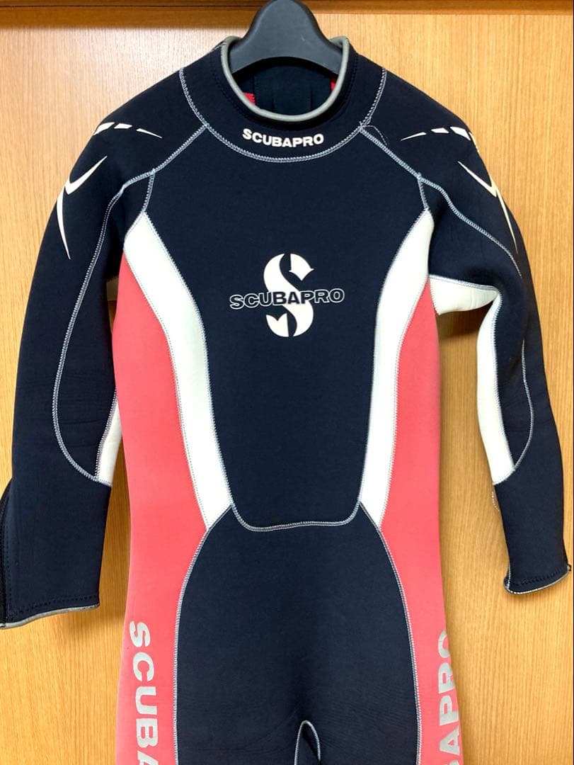 SCUBAPRO ダイビング用ウェットスーツ ５ミリ女性用Ｌ 程度上美品