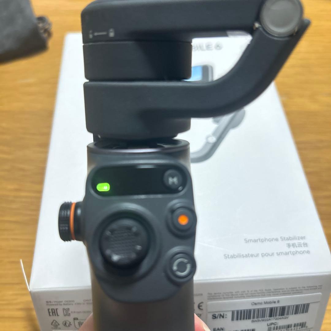 DJI Osmo Mobile 6 スマートフォンジンバル