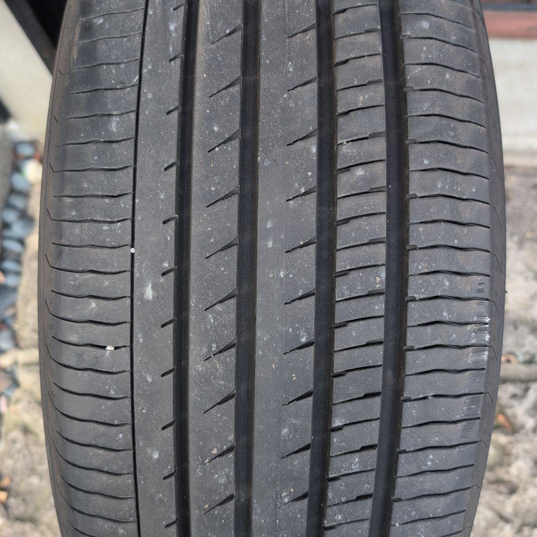 専用出品　235/50/R18　YOKOHAMA　ADVANdB　V553