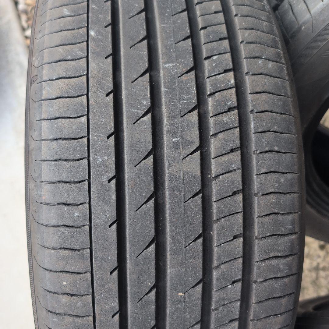専用出品　235/50/R18　YOKOHAMA　ADVANdB　V553