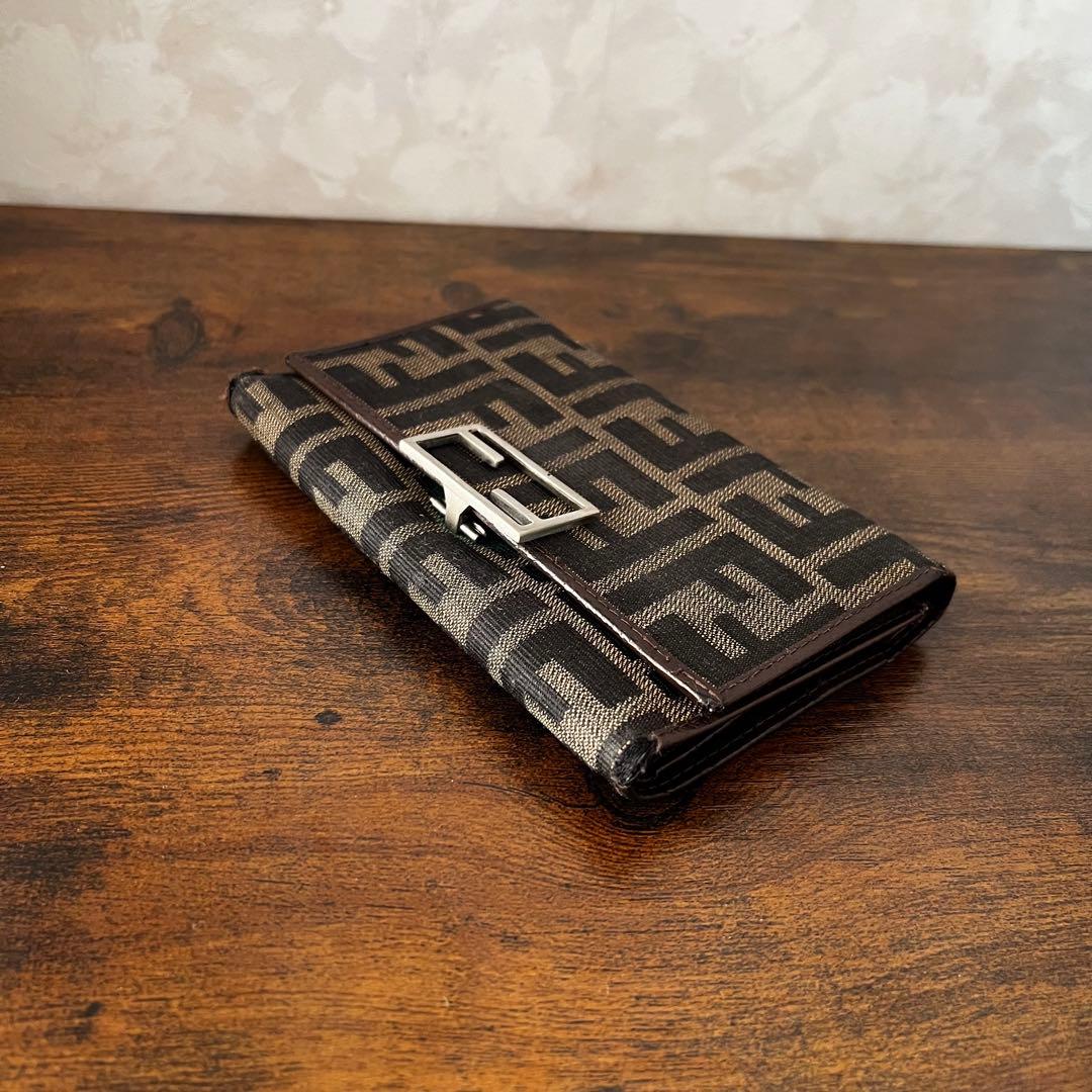 FENDI フェンディ ズッカ柄×レザー 三つ折り財布 ミニ財布