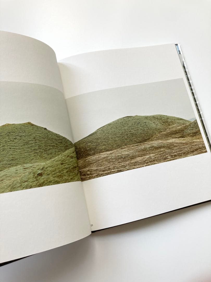 Roni Horn 「 Mother, Wonder」　アイスランド風景写真集