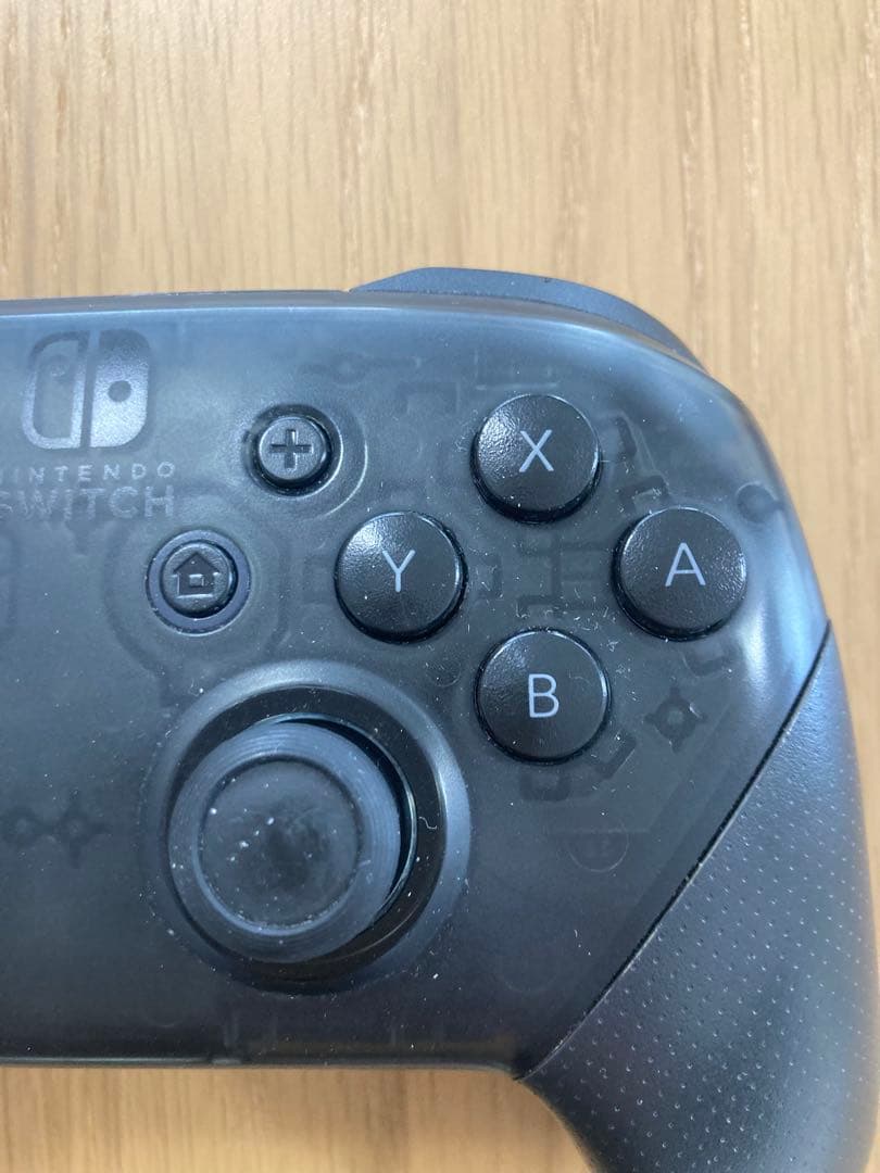 Nintendo Switch 本体 と プロコントローラー