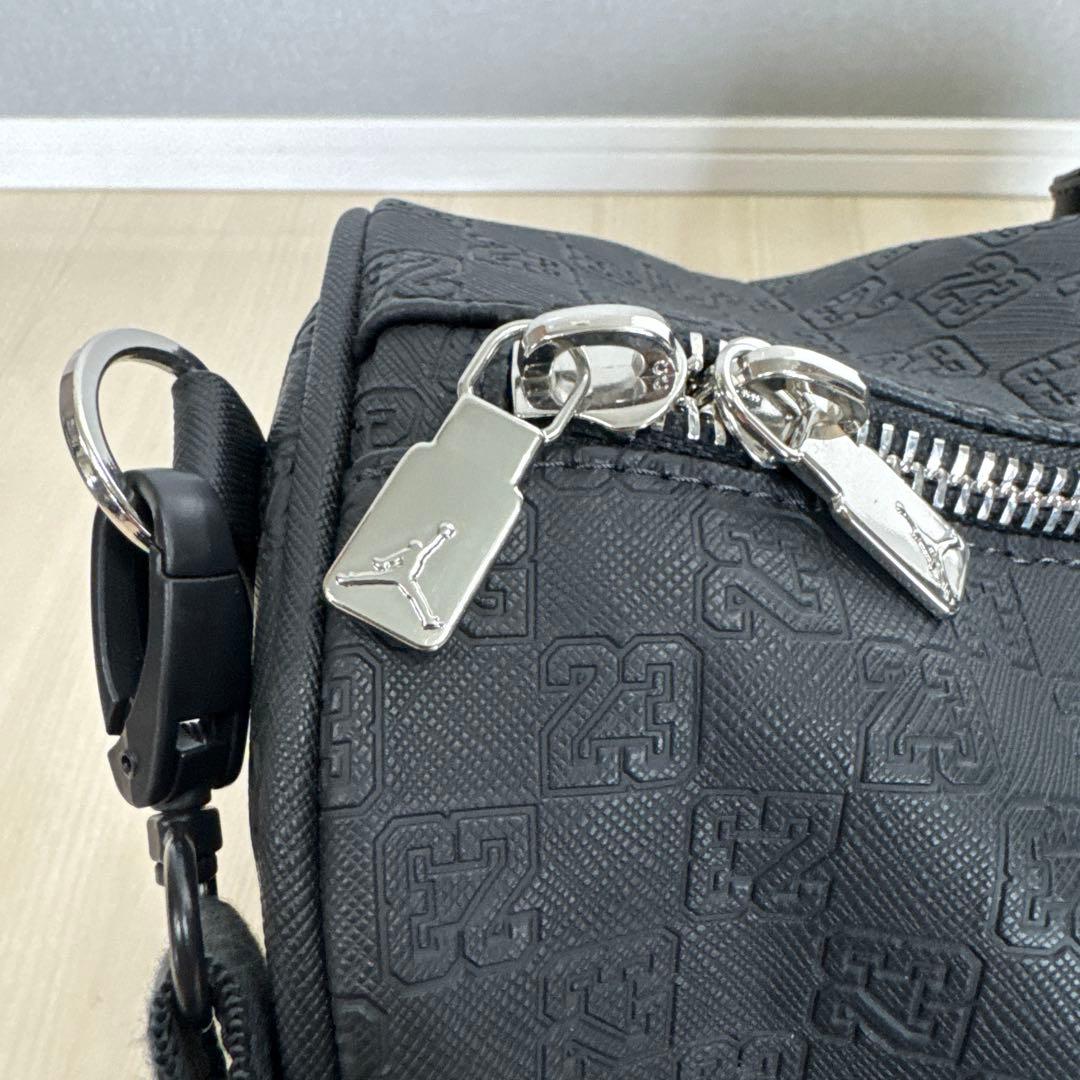 【極美品】完売品 希少色 ジョーダン モノグラム ダッフルバッグ 25L