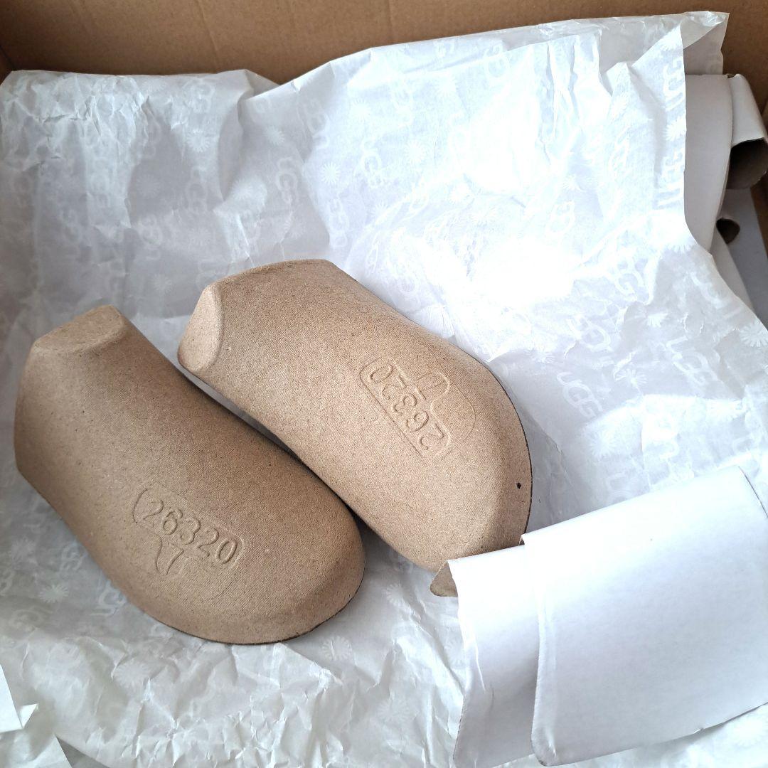 UGG　厚底ムートンブーツ