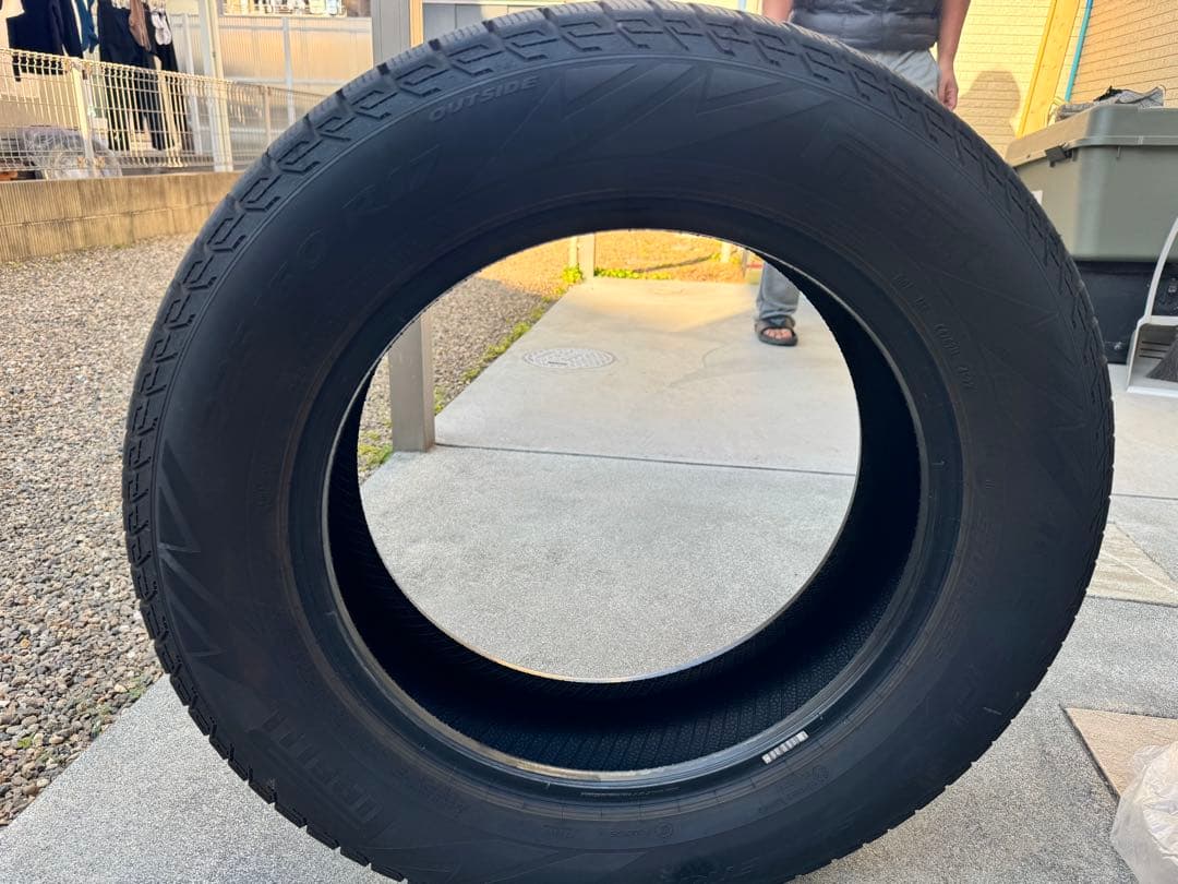 ピレリ ICE ZERO 225/60R17 アルファード 送料込