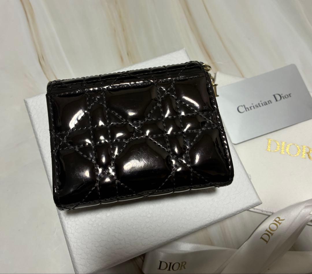 Dior ロータスウォレット パテントカーフスキン ブラック 三つ折り財布