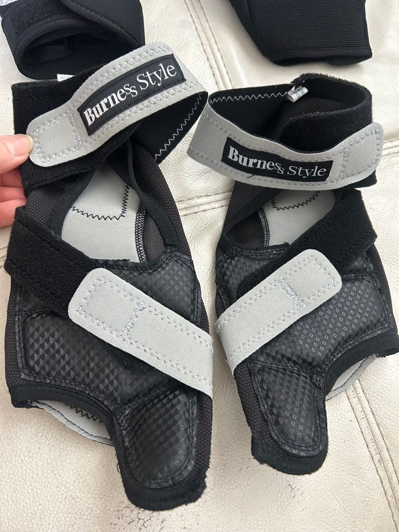 Burnes Style ボクシングシューズ グローブ 黒S 23～25cm