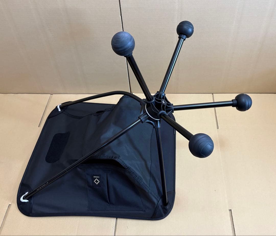 【ほぼ新品】Helinox タクティカル スイベルチェア（ブラック）　＊ゴム脚付