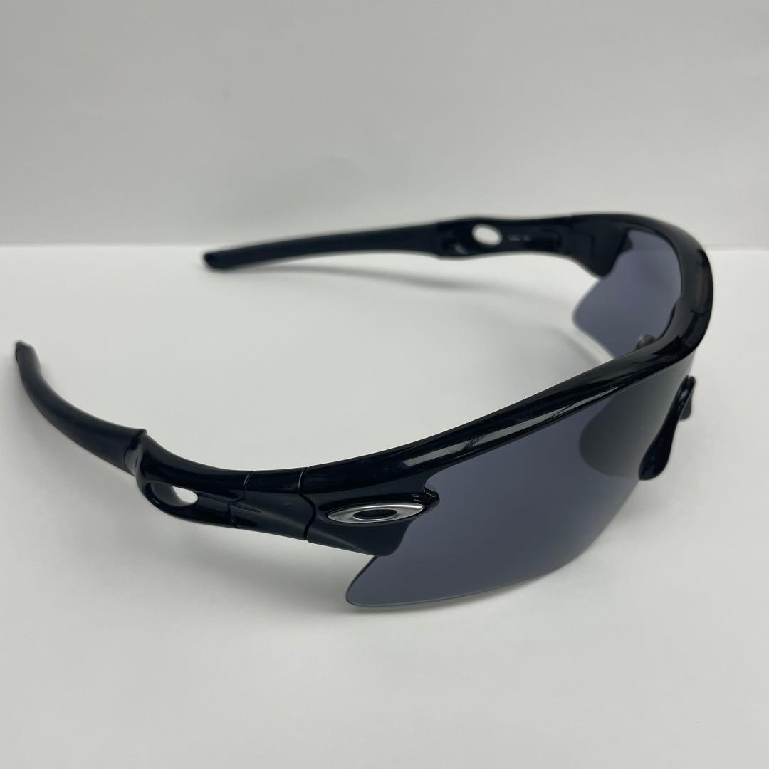 Oakleyレーダー レンジ スポーツサングラス グレー系レンズ