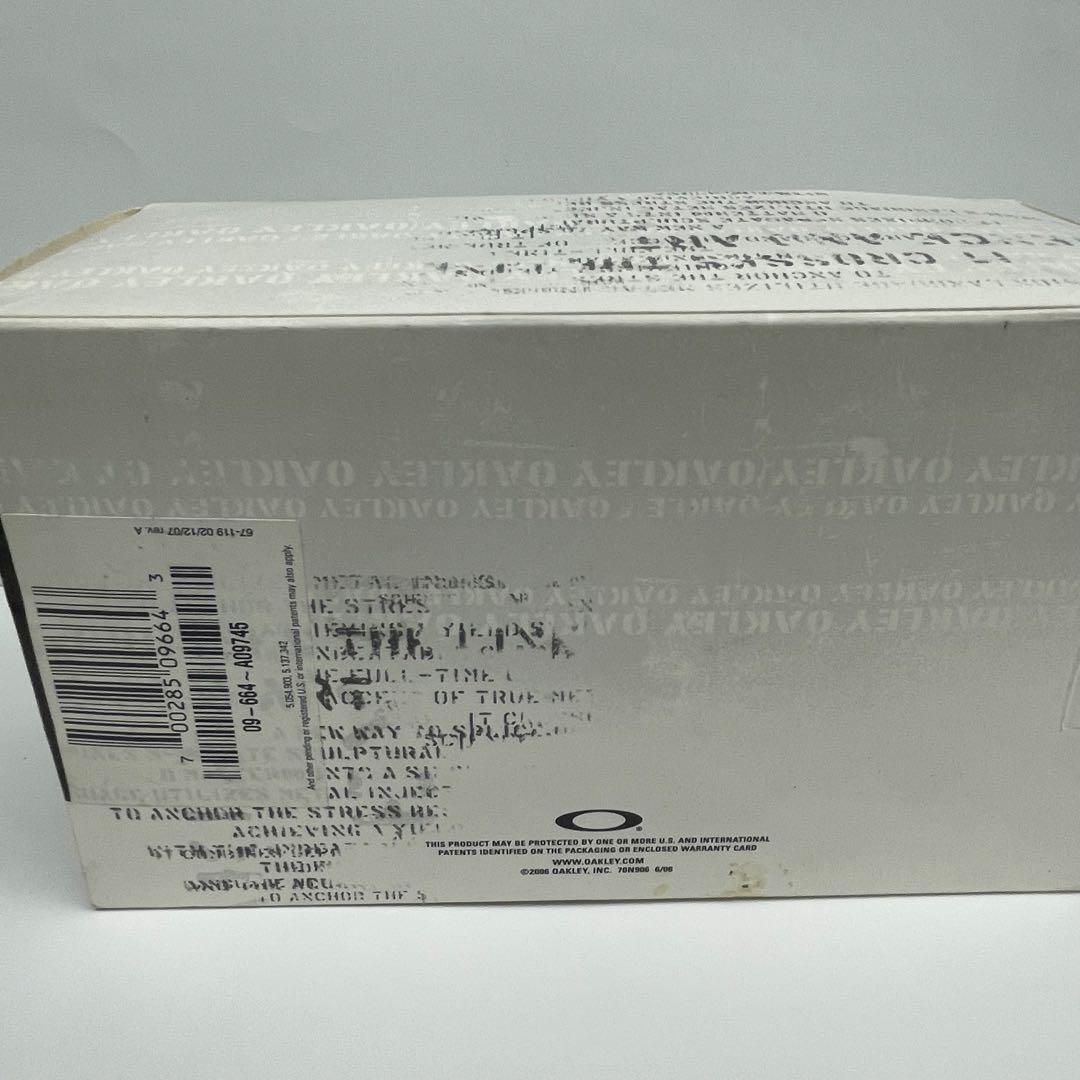 Oakleyレーダー レンジ スポーツサングラス グレー系レンズ