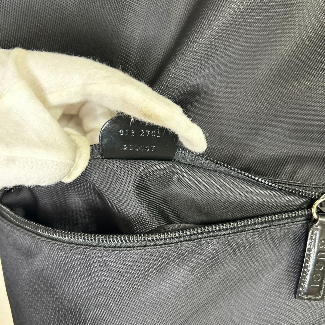 GUCCI ナイロン ガーメントバッグ ハンガー　ブラック ハンドバッグ