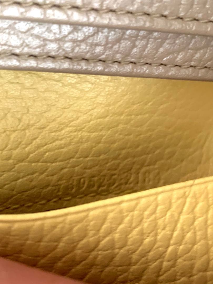 GUCCI グッチ ベージュ 名刺入れ レザーカードケース バイカラー
