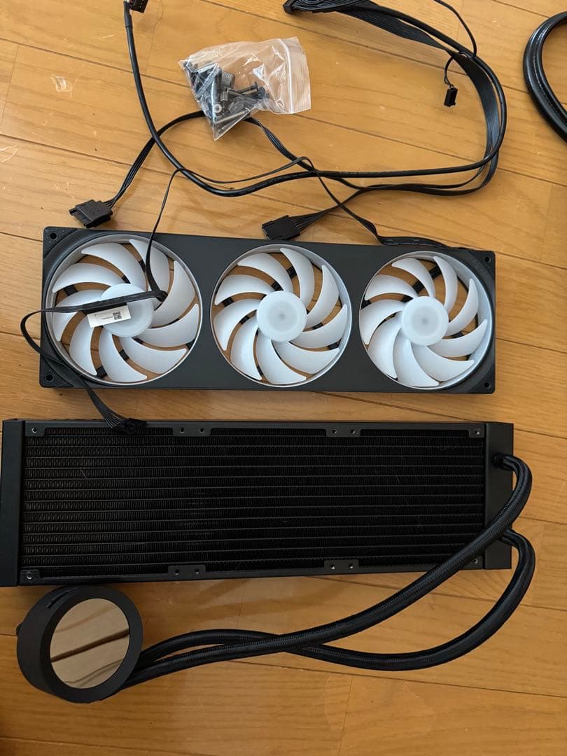 最終値下げ！使用期間1カ月！NZXT KRAKEN PLUS 360 RGB